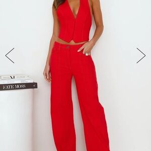 Lioness (purchased through Hello Molly) red set